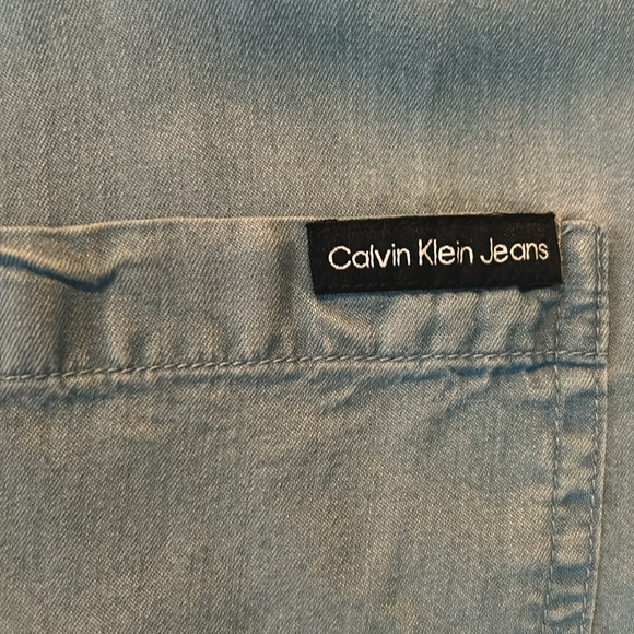 Ladies XL Calvin Klein button down top.  New without tags - Picture 3 of 5